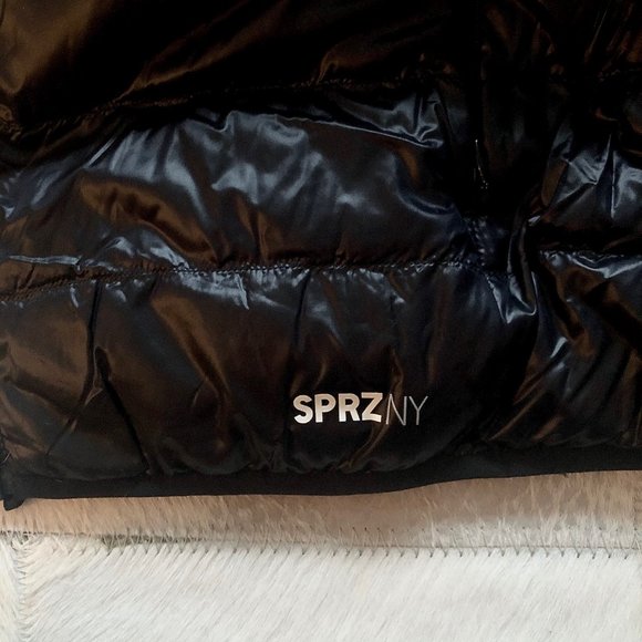 Uniqlo SPRZ NY Ultra Light Down Jacket Yayoi Kusam - Picture 8 of 9